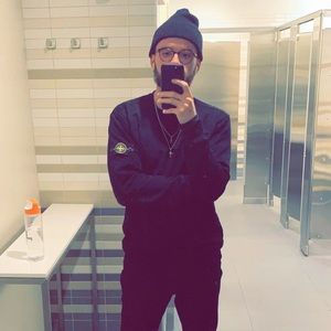 Meet your Posher, Tom